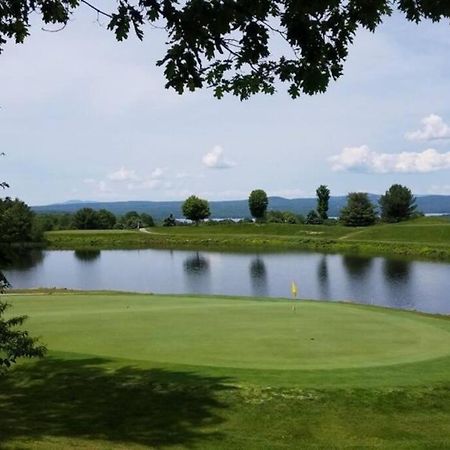 Beautiful Spacious Home W/ Game Room. Gilford Exterior photo