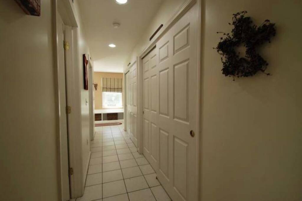 Beautiful Spacious Home W/ Game Room. Gilford Exterior photo