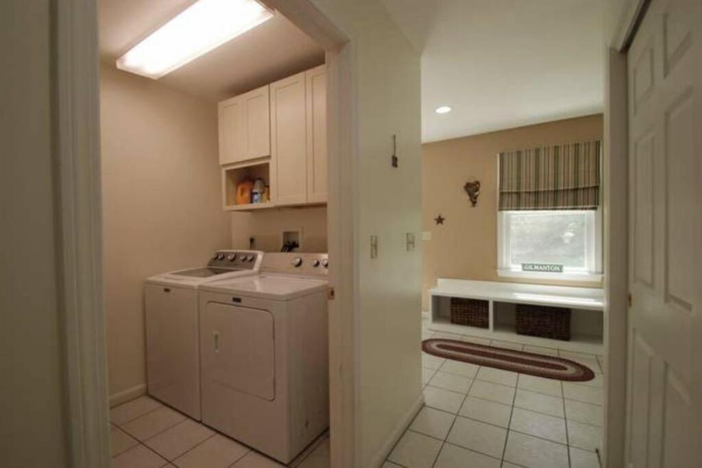 Beautiful Spacious Home W/ Game Room. Gilford Exterior photo